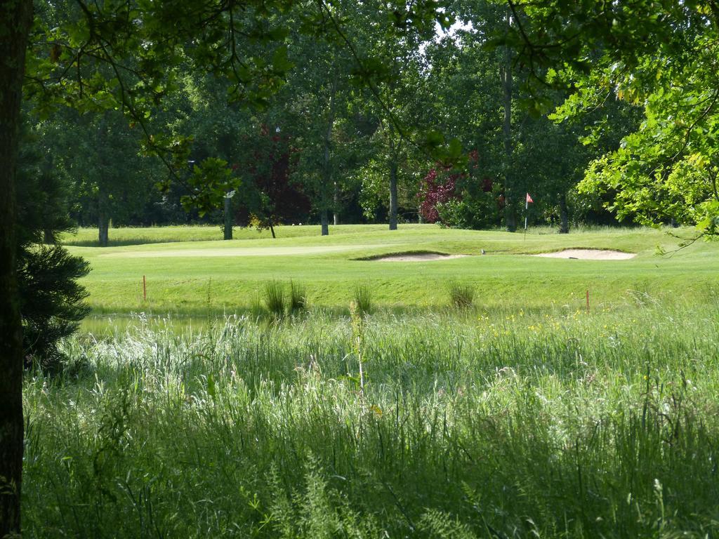 Anjou Golf And Country Club Champigné Exterior foto